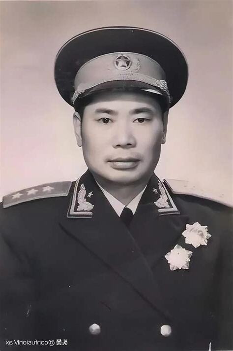 楊得志