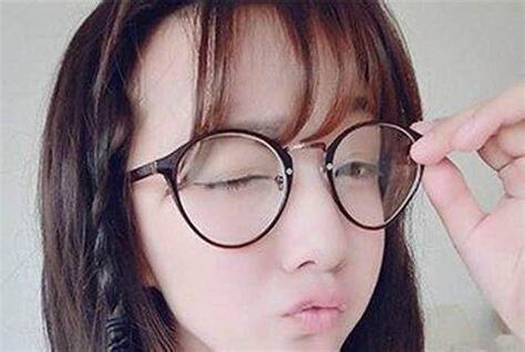 戴眼鏡眼睛會變小嗎