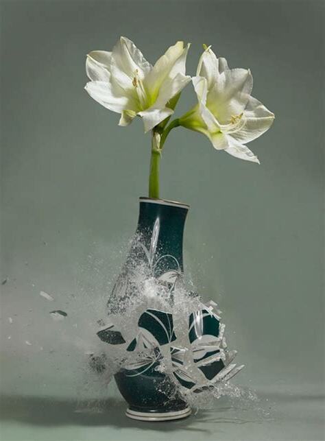 打破花瓶