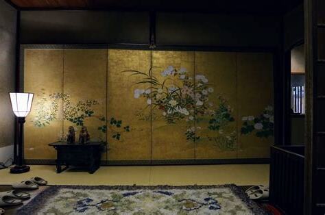 玄関屏風