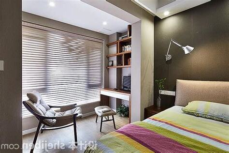 卧室兼書房設計