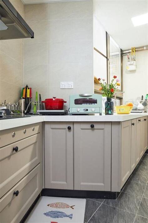 厨房橱柜什么颜色好