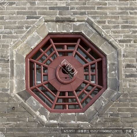 八卦窗
