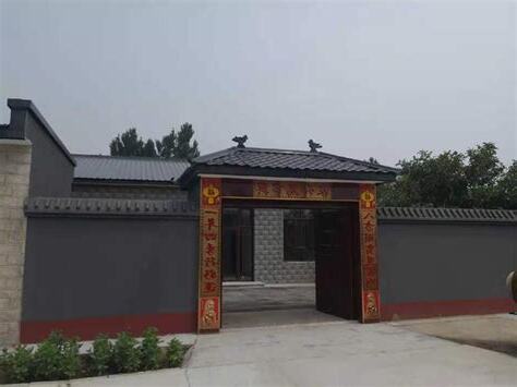大门在西北方