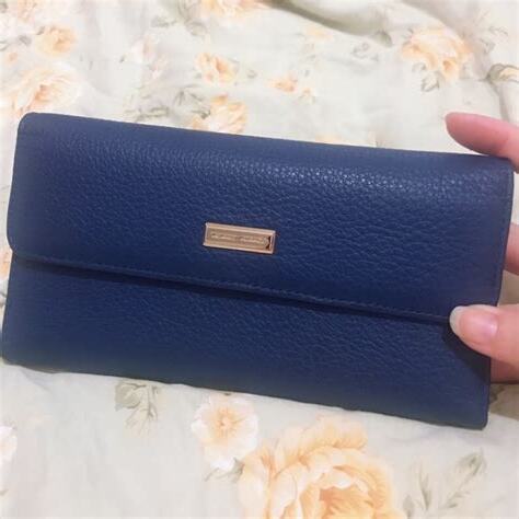 深藍色皮夾