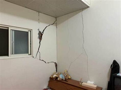 房屋龜裂