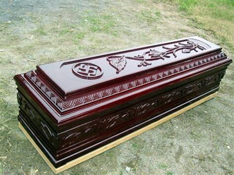 夢到棺材死人