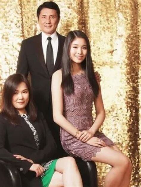 包小柏老婆