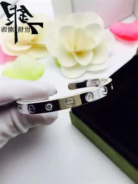 純銀手鐲好處
