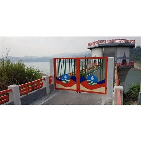 地庫大門