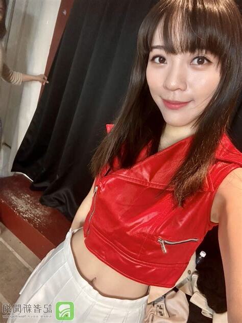 政治美女