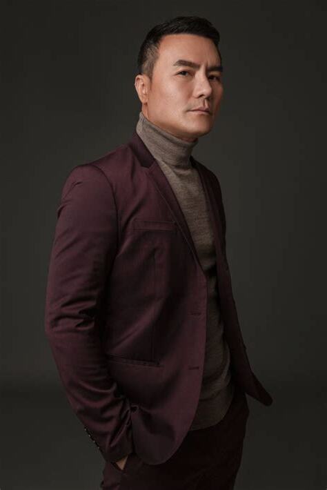 演員李明忠