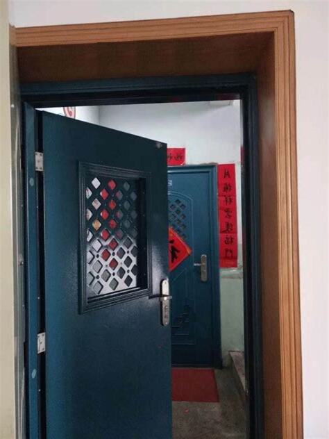 大門對大門
