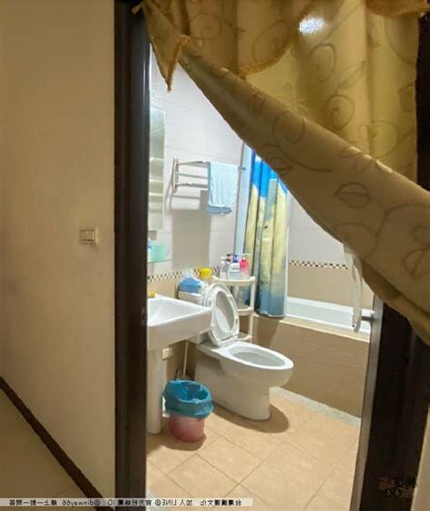 神明廳上方廁所