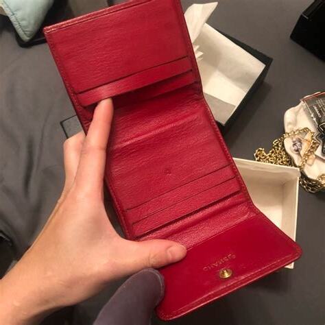 皮夾紅色好嗎