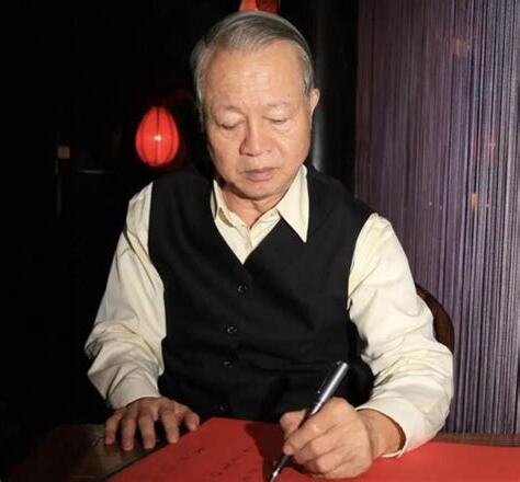 曾仕強去世