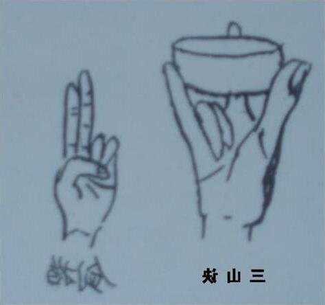 偏桃花意思