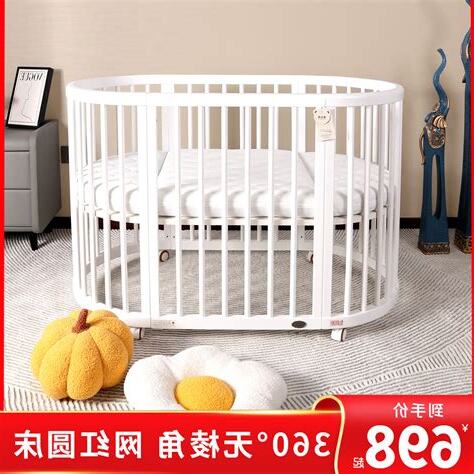 嬰兒牀對門