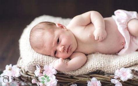 夢見別人的孩子