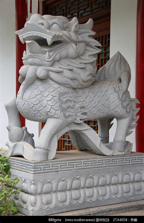 麒麟雕像