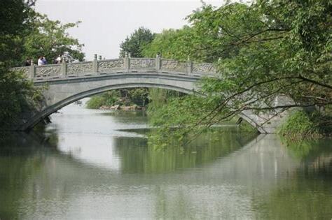 榆蔭意思