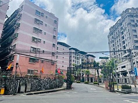 麗景江山跳樓