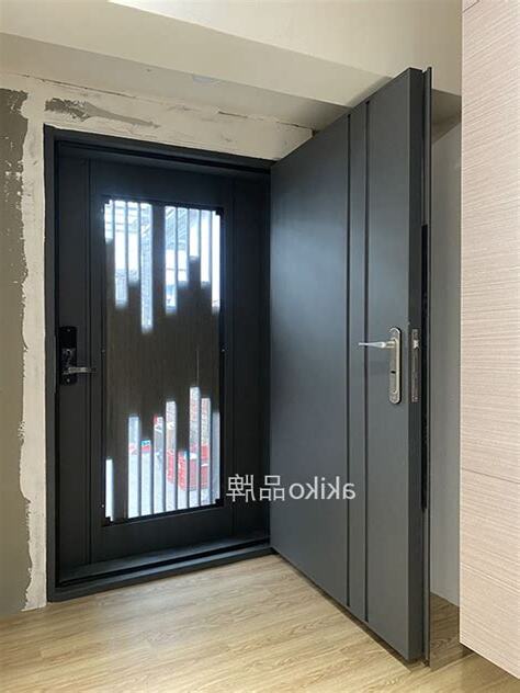 玄關門對門