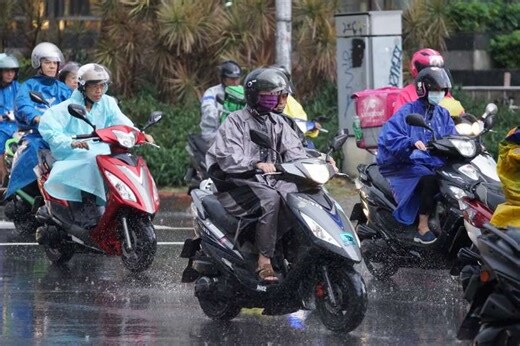 為何會下雨