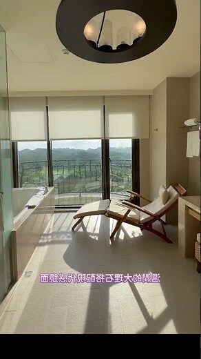 房間落地窗陽台