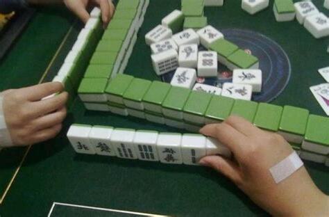 夢見打麻將