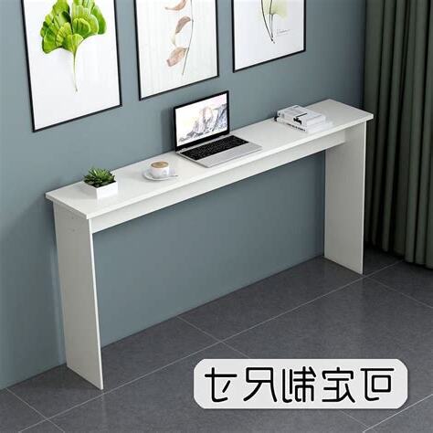 牀尾對書桌