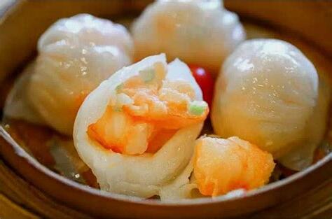 蝦餃下巴面相