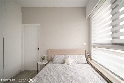 房間兩扇窗床怎麼擺