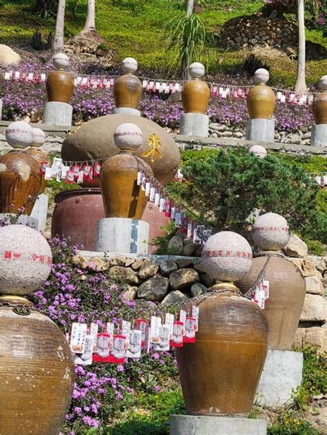 住在土地公廟後面