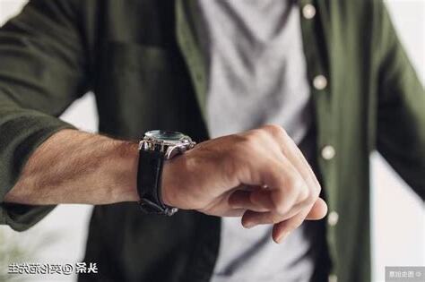 手錶不能戴左手