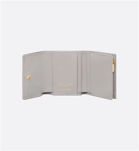 錢包顏色灰色