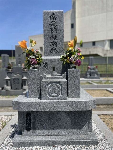 屋型墓