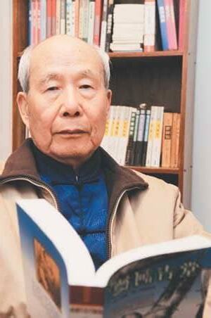 騰蛇生角