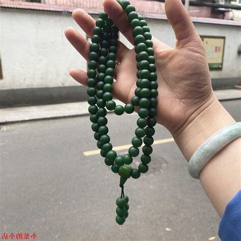 綠色佛珠代表