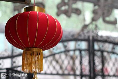 掛紅燈籠意思