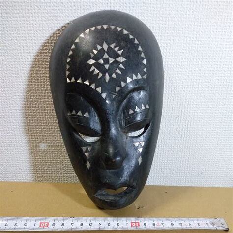 面東南