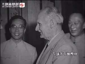 毛主席游泳