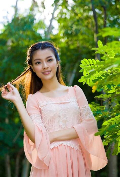 秀氣的意思