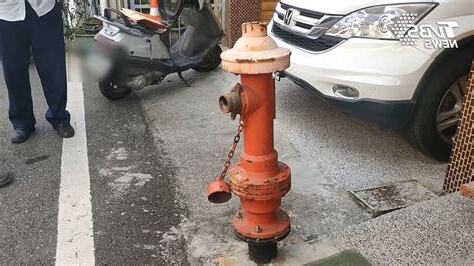 門口有消防栓