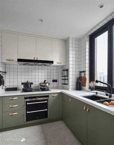 厨房橱柜什么颜色好