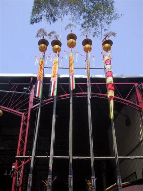 豎燈篙意思