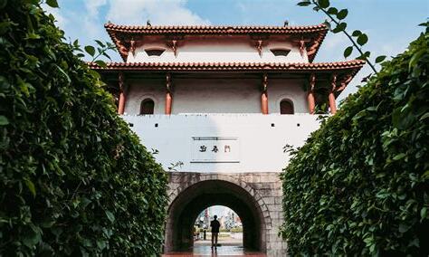 台南古城門