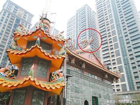 住在宮廟旁邊