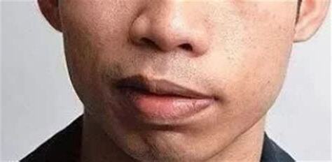 笑的時候嘴巴歪一邊面相