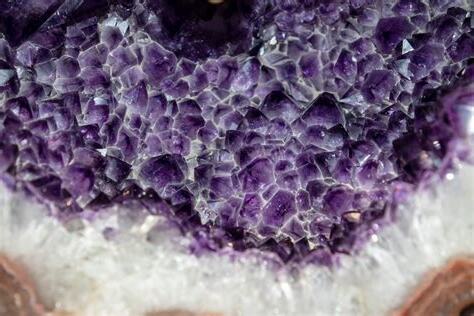 紫晶洞鹽燈放一起